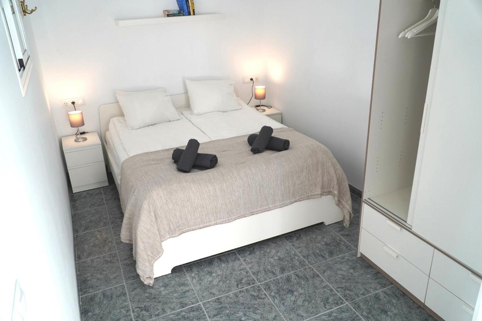 Hostal Alegre Nerja Bagian luar foto